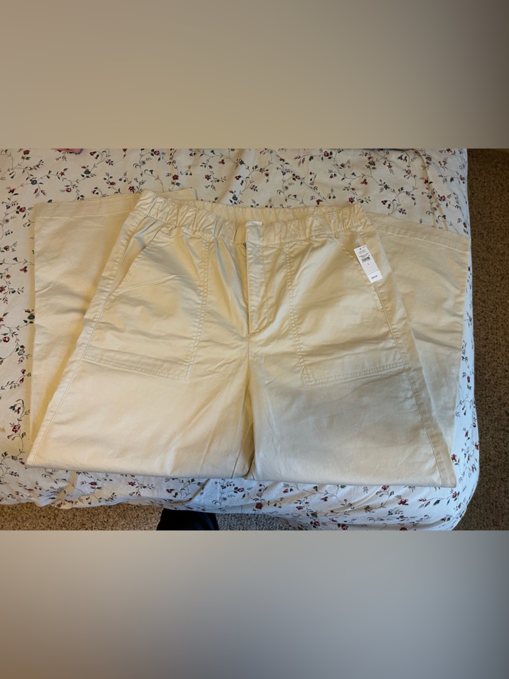 GAP large Cream Elastic-Waist wide Leg pants NWT